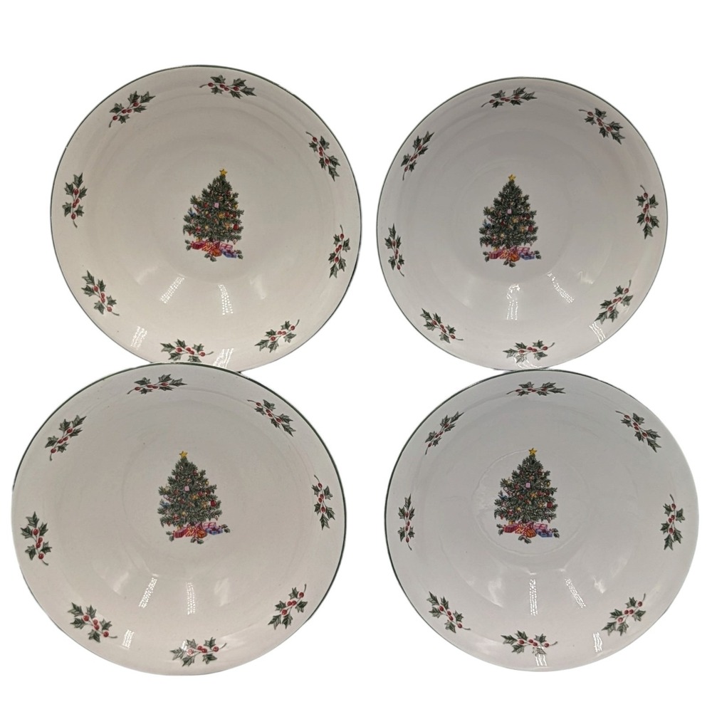 Gibson Noel Morning Soup Bowls Christmas Tree Holiday Vintag Set of Four